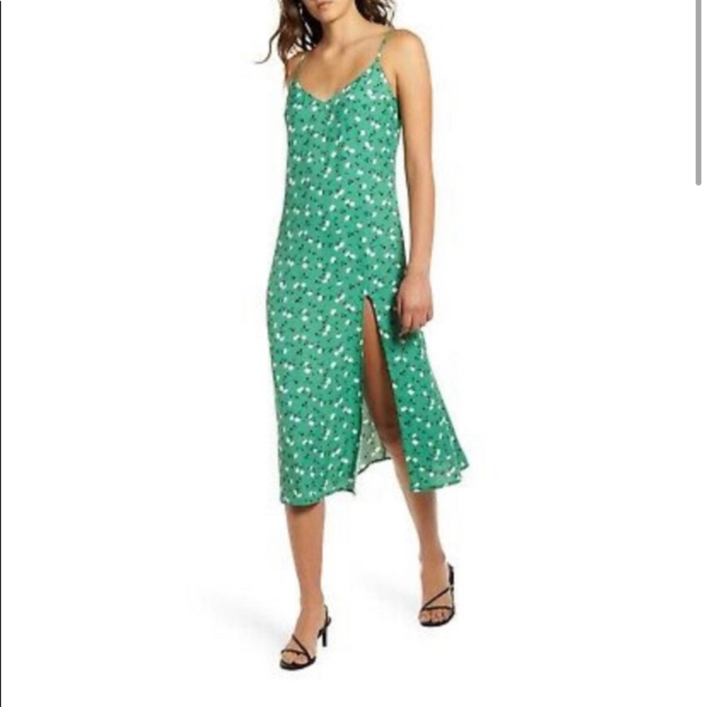 Adorable Reformation slip dress